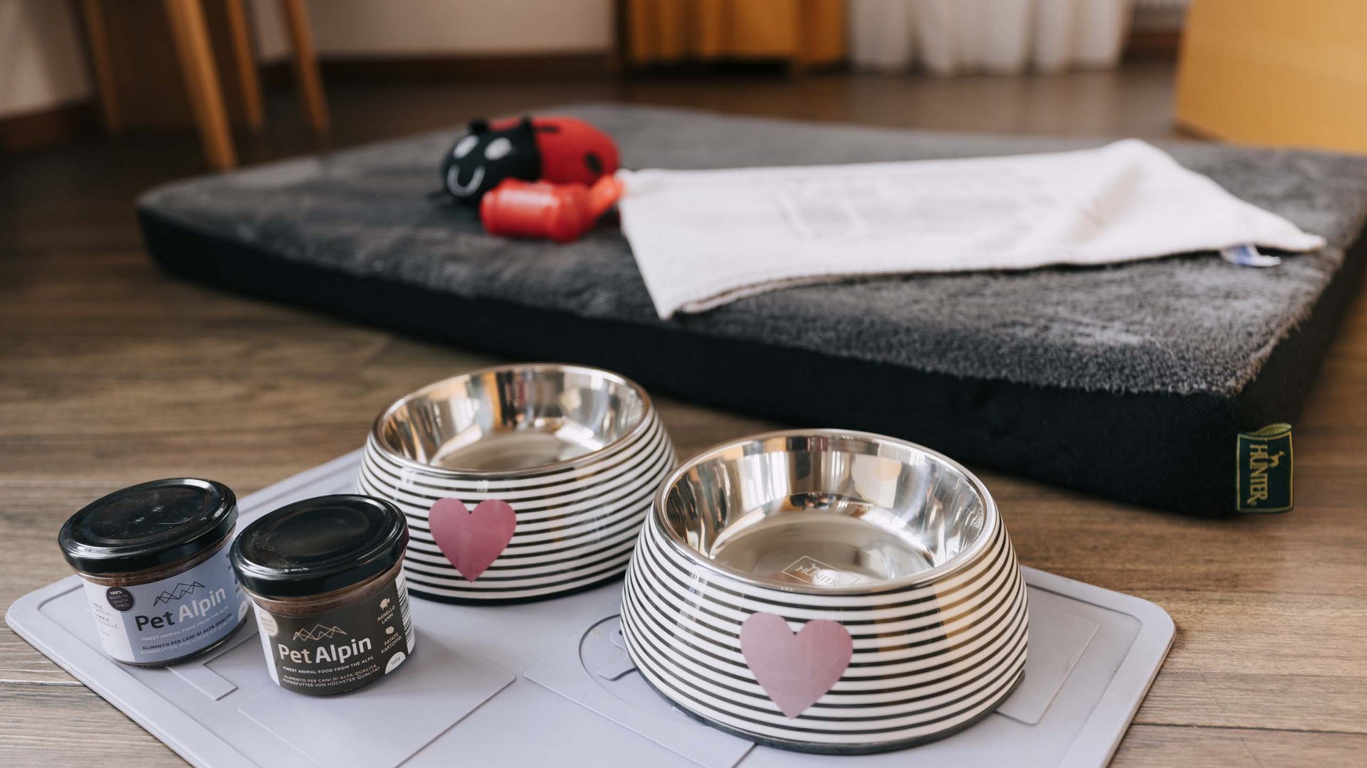 Ihr Hundehotel in Südtirol bei Meran Ihr Hundehotel in Südtirol bei Meran